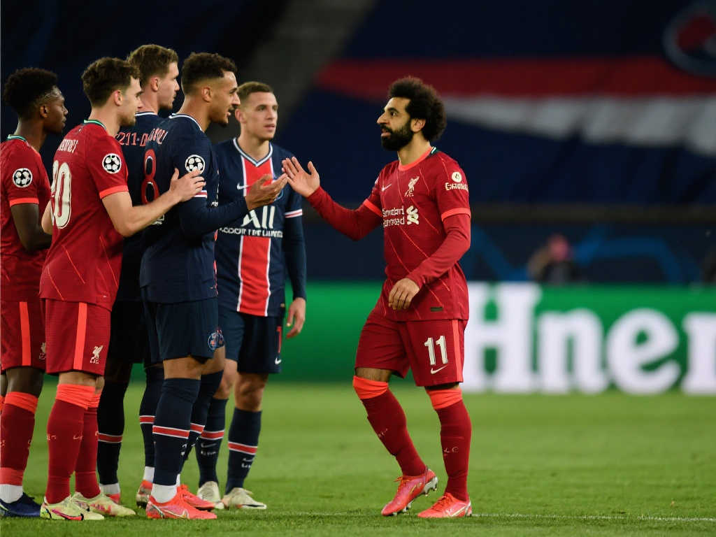 仅展现了她 仅展现了她